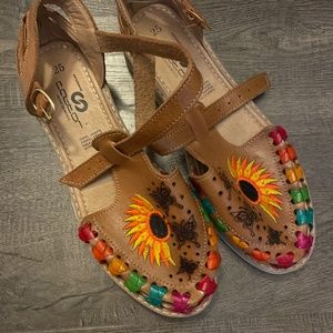 Women’s Sandals